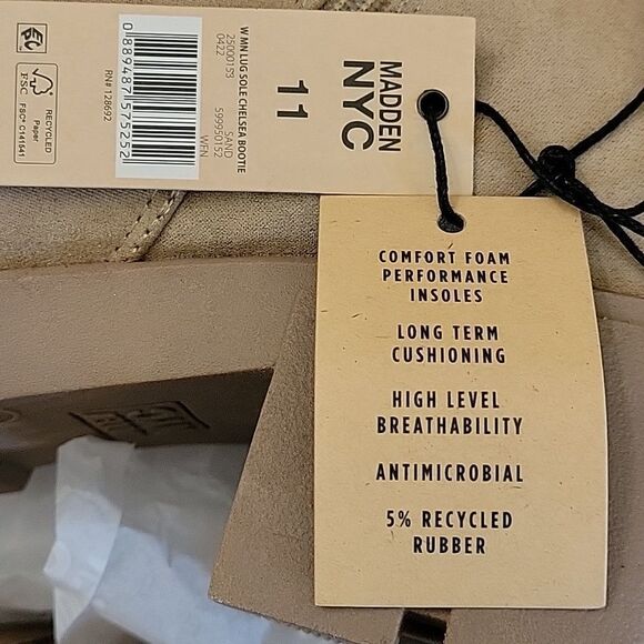 BRAND NEW MADDEN NYC WOMEN'S CHELSEA CHUNKY HEEL SUEDE BOOTIE - Picture 13 of 14